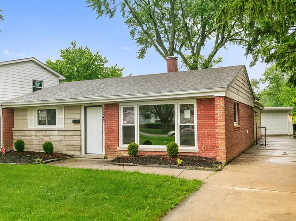 17240 Roy St, Lansing, IL 60438