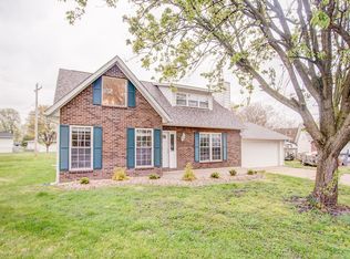 400 Lemans Way, Fairview Heights, IL 62208