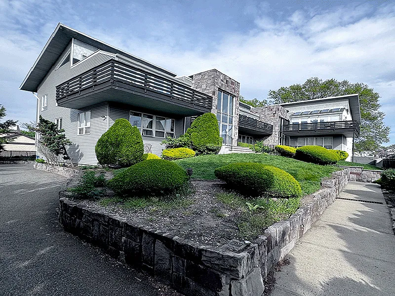 204 Passaic Ave #2