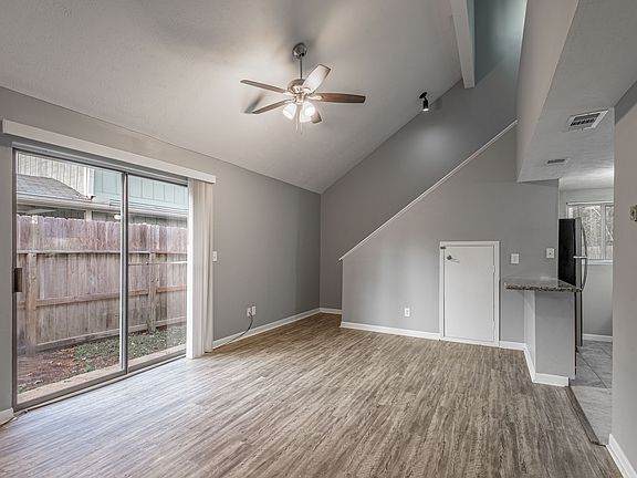 2nd image of 26612 Primrose Ct