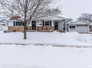 711 W Hickory St, Chillicothe, IL