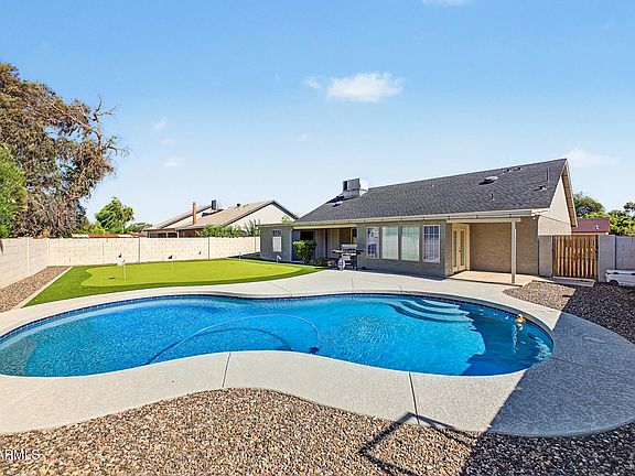 3rd image of 3661 W LAREDO Street