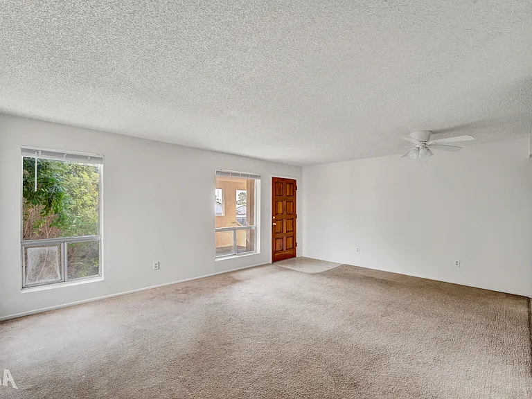Verde Point Apartments — Photo 24
