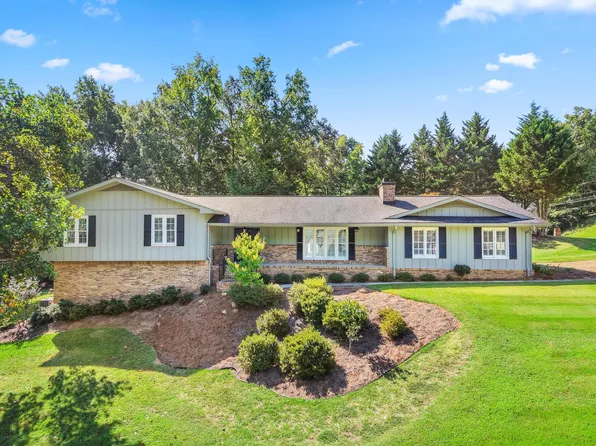 2207 Mathis Ln, Dalton, GA 30720