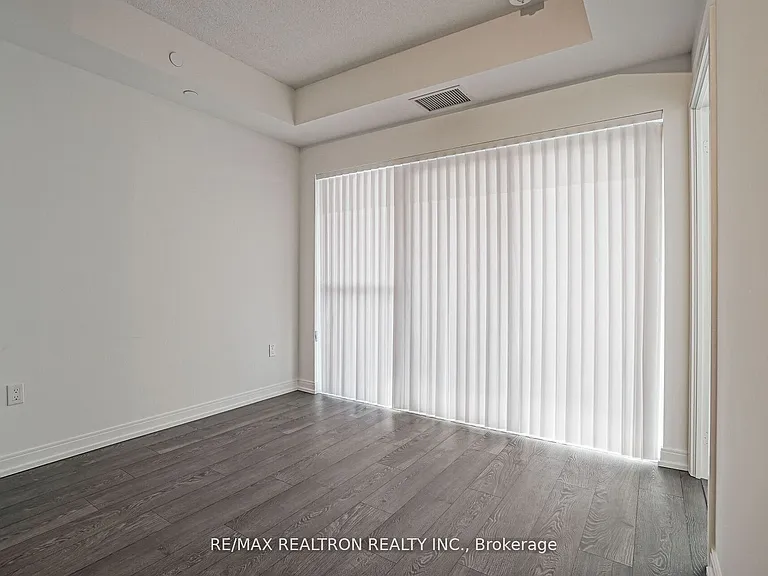 275 Village Green Sq #3315 — Photo 10