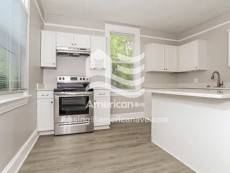549226_006_wm_-_kitchen_13137133.jpg