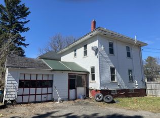 2 West St, Houlton, ME 04730