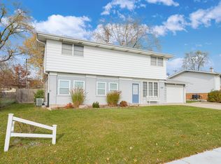 9418 Willow Ln, Mokena, IL 60448