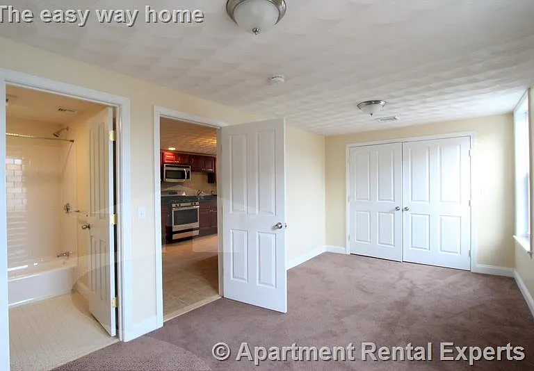6 Douglass St #2 — Photo 9