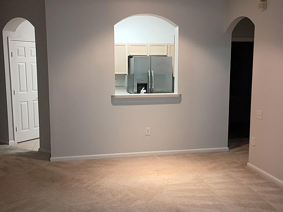 5th image of 10550 Baymeadows Rd Unit 617
