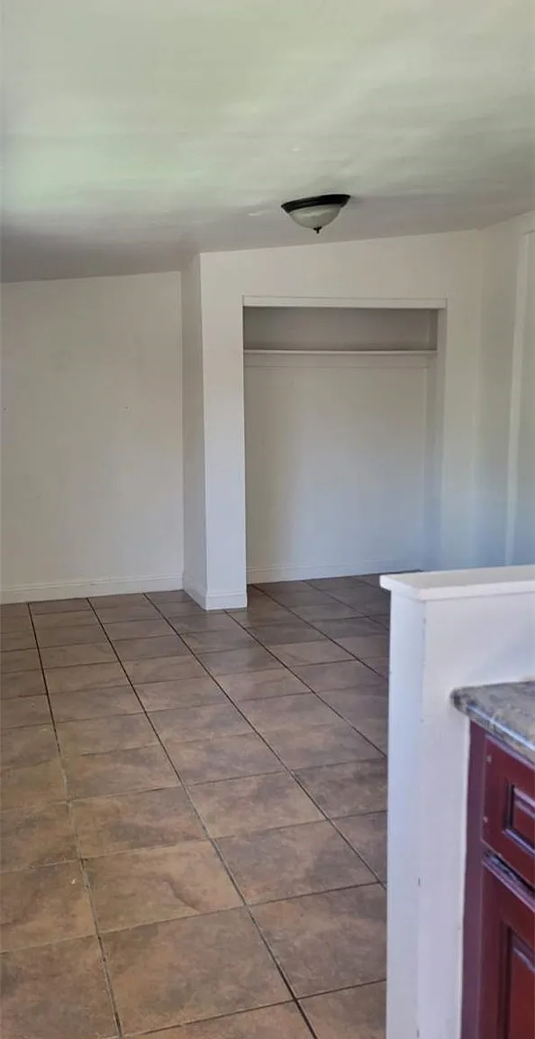 1 bed, 400 sqft, $1,600 — Photo 2
