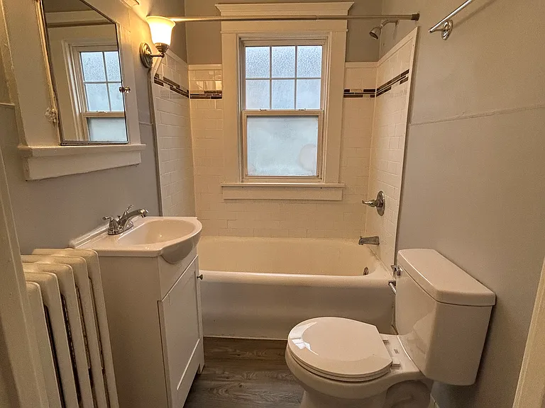 Jersey Apartments — Photo 18