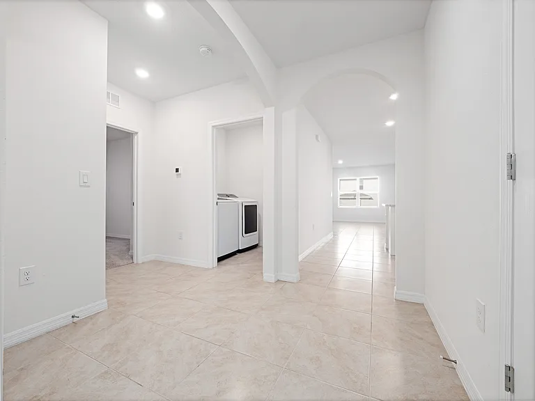 708 Tortugas St — Photo 15