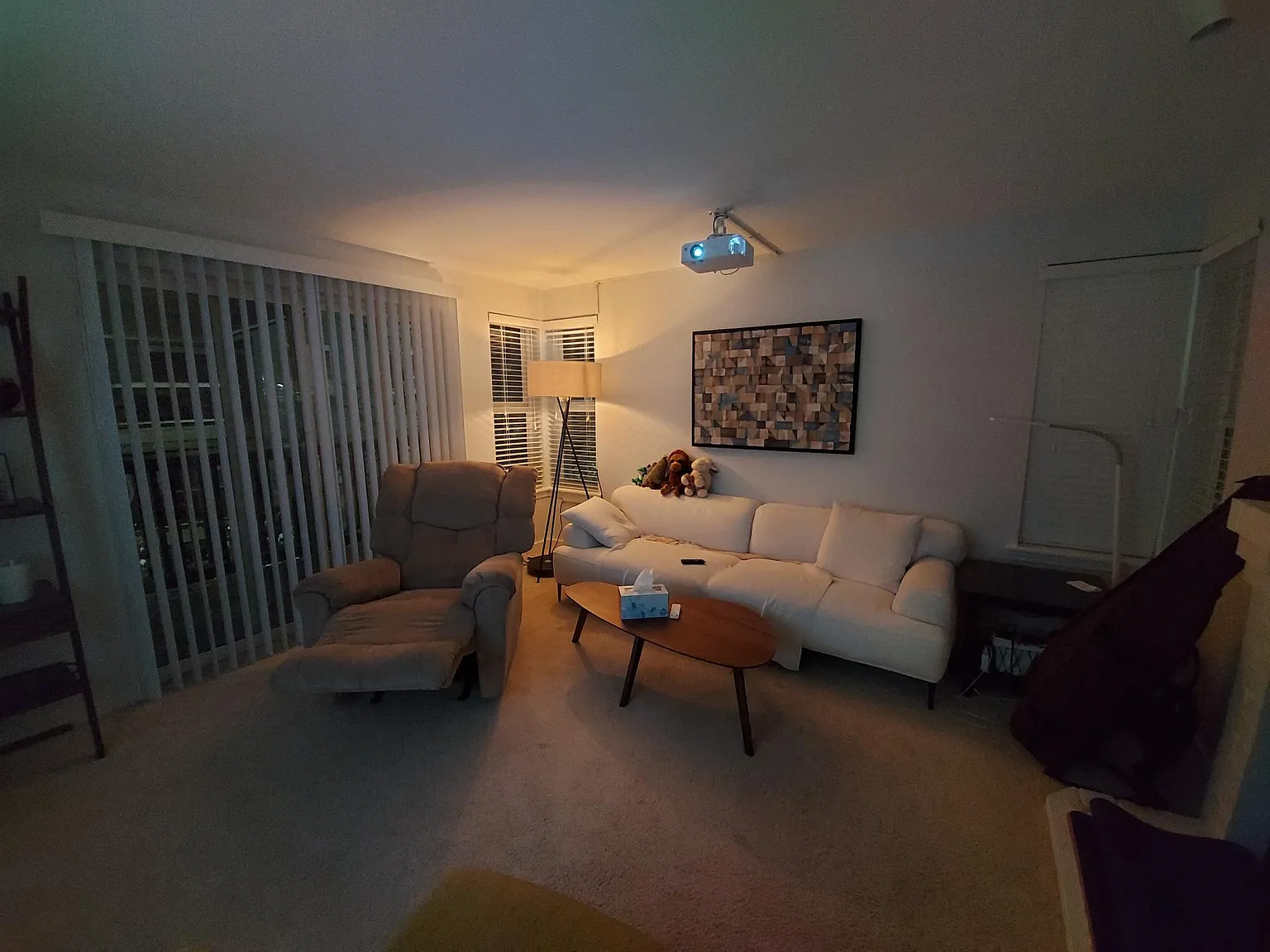 2 bed, 806 sqft, $2,000 — Photo 3