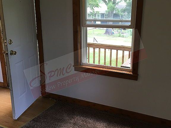 Lots of living room windows