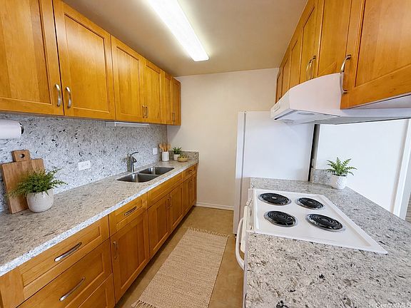3rd image of 3045 Ala Napuaa Pl APT 909
