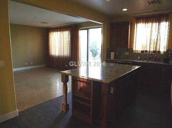 3rd image of 1204 Olivia Pkwy