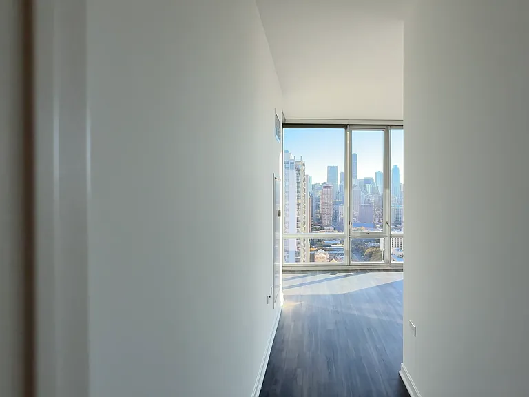 114 W Division St #1505 — Photo 27