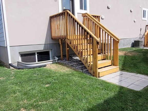 2nd image of 114 E Majestic Elms Pl