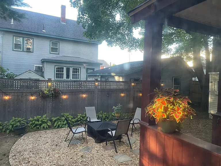 689 State St — Photo 33