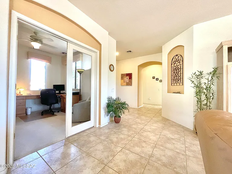 9524 N Twinkling Shadows Way — Photo 17