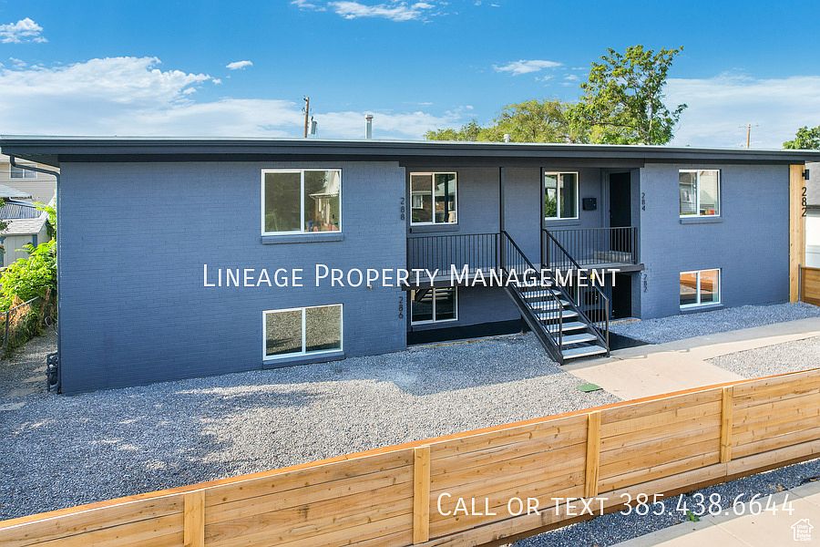1st image of 286 E Downington Ave