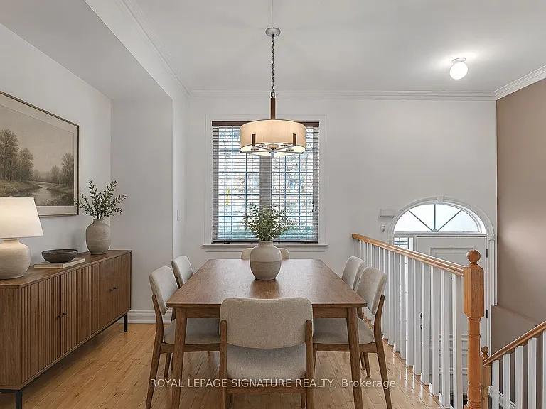 1019A College St — Photo 4