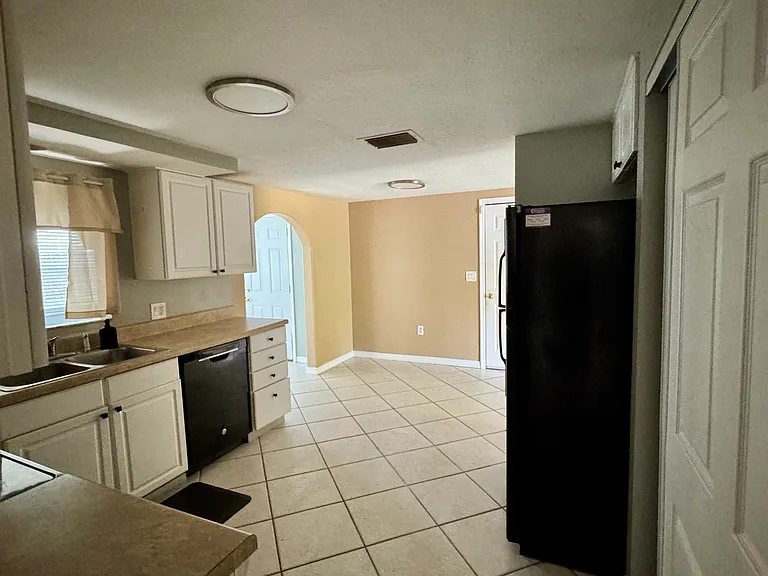 6110 Louisiana Ave — Photo 4