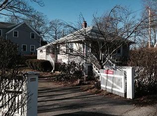 2 Cliff Rd, Hingham, MA 02043