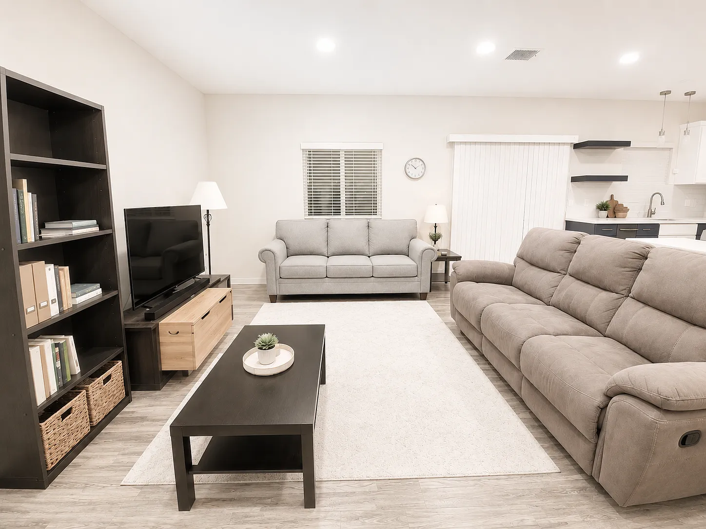 3 bed, 2.5 bath, 1600 sqft, $3,800 — Photo 4