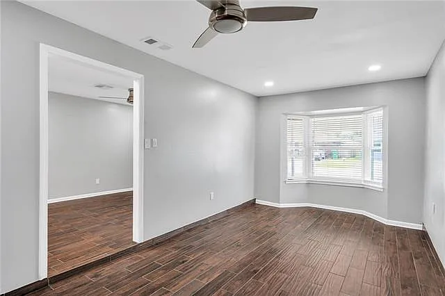 408 Marvin Gdns — Photo 5