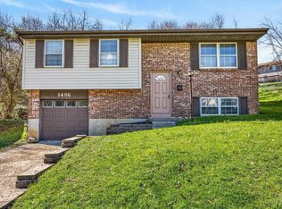 1486 Meadowbright Ln, Cincinnati, OH 45230
