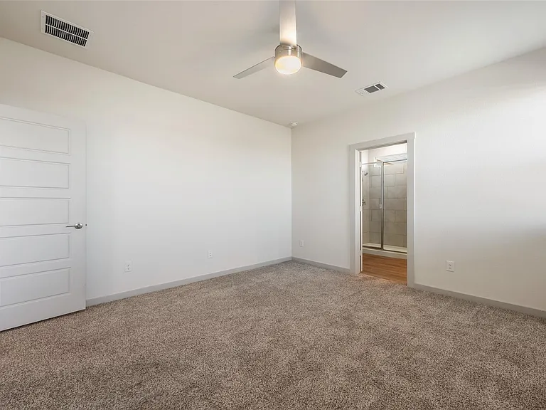 336 Fairfax Ave — Photo 16