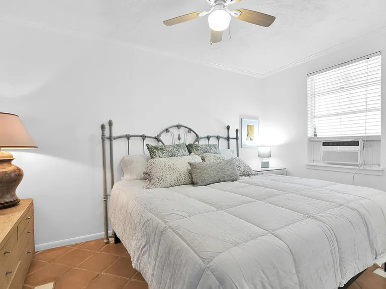 3218 Palm Dr — Photo 15