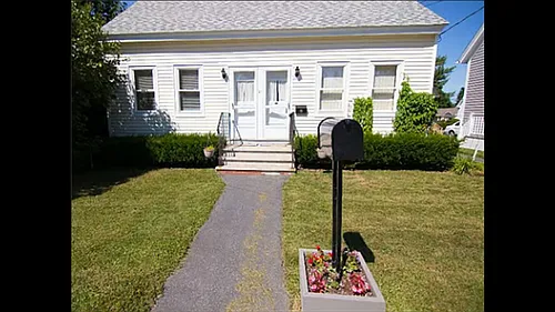21 Holmes St #1 Photo 1