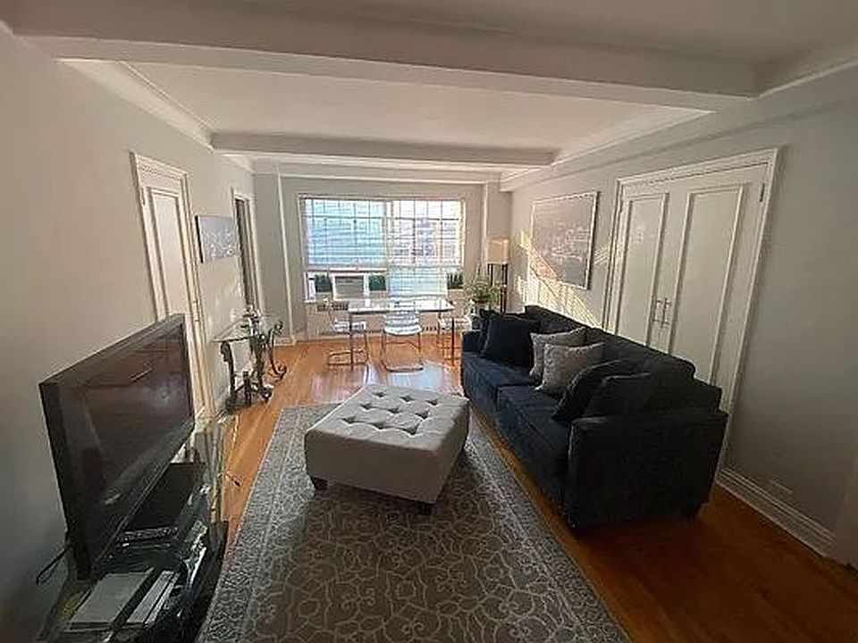 1st image of 10 Park Ave #17R
