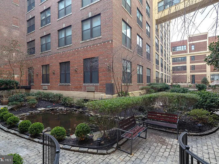 1100 S Broad St #15A — Photo 11