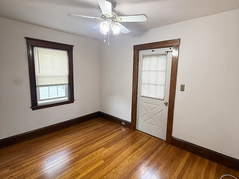 47 Town Hill St #2 — Photo 4
