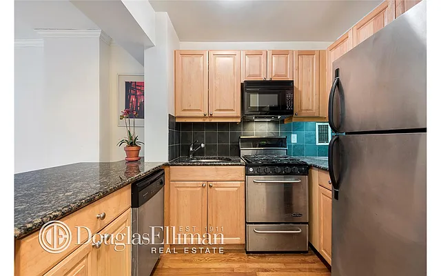 Rented by Douglas Elliman | media 9