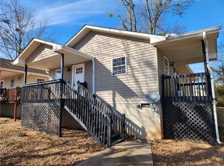 1105 Jones Ave, Seneca, SC 29678