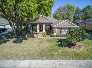 8218 Emerald Forest Ct, Sanford, FL 32771