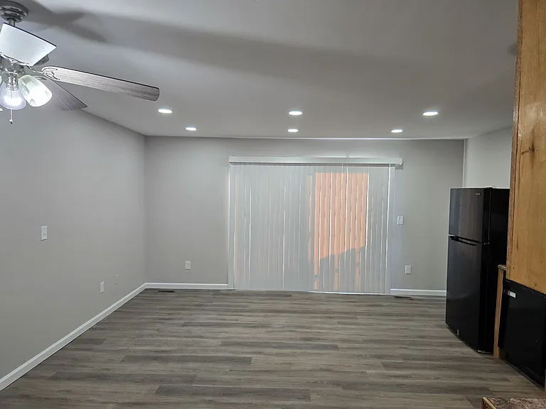 38177 Jamestown Dr — Photo 3