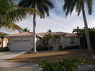 1st image of 909 Loyalty Ave