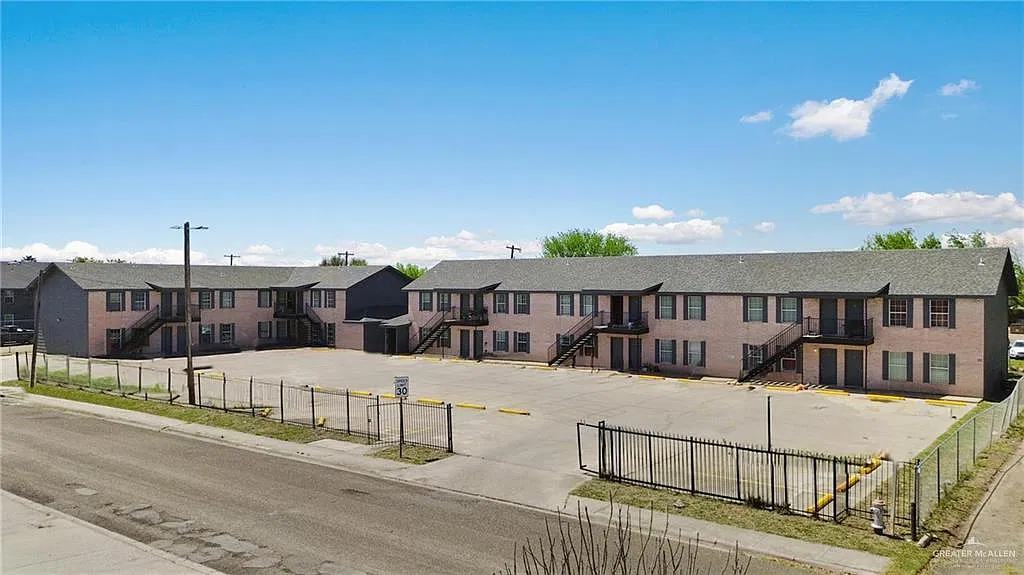 2 bed, 1.0 bath, 16506 sqft, $600 — Photo 1
