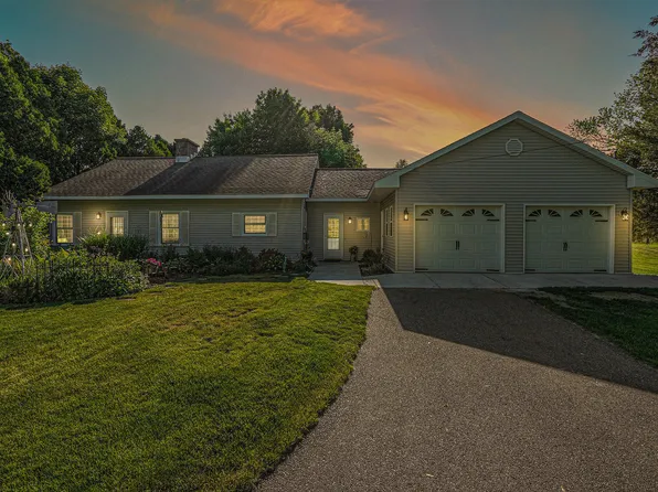 2868 Buttrick Ave SE, Ada, MI 49301