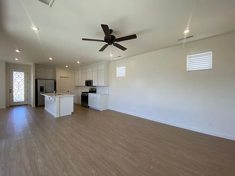 767 W Scarlet Hill Dr — Photo 14