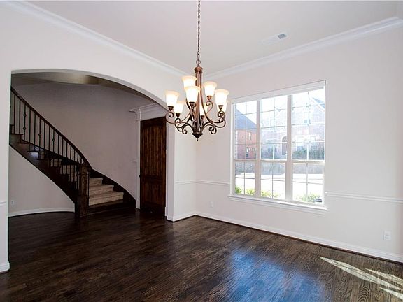 4th image of 211 San Bernard Dr