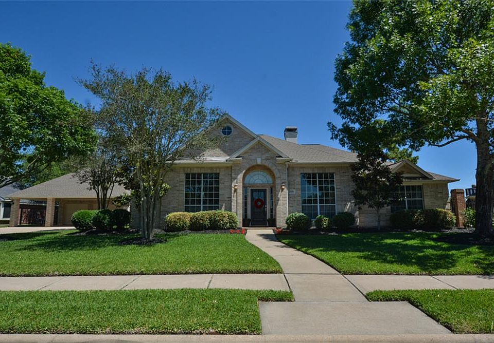 1st image of 24414 Bay Hill Blvd