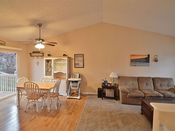 5th image of 25 Otter Dr