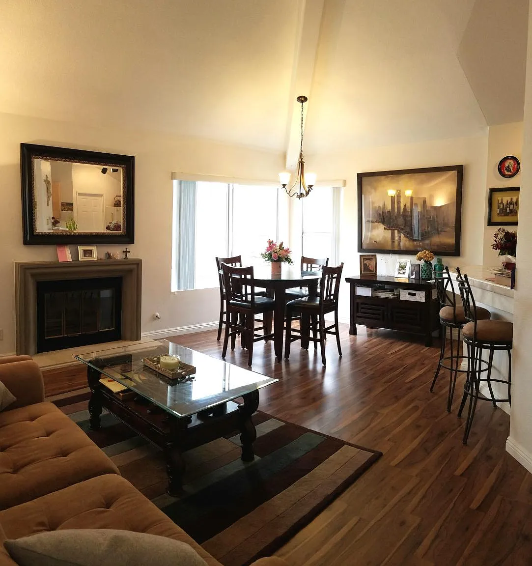 2 bed, 1100 sqft, $3,395 — Photo 1